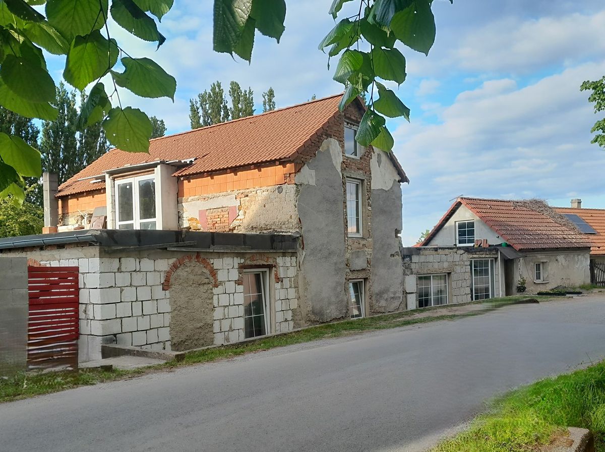 Prodej rodinného domu 252 m², pozemek 238 m²